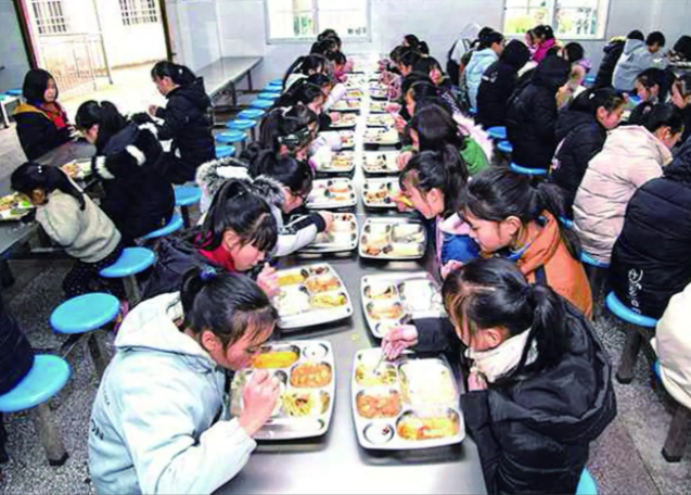 养成健康家长在孩子饮食观念和习惯的养成中起到重要作用 养成健康家长在孩子饮食观念和习惯的养成中起到重要作用